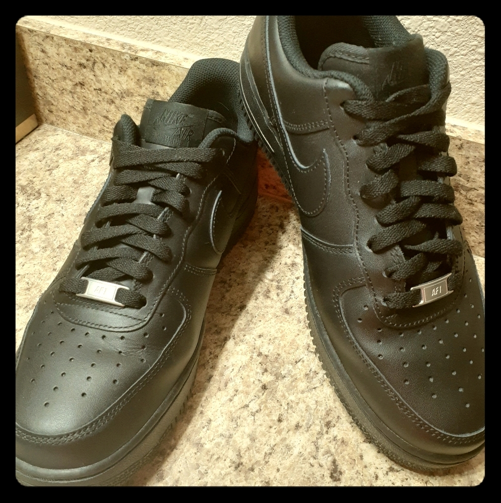 Nike Air Force 1 07 Low Top 10.5